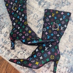 Louis Vuitton black boots Size 39